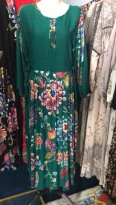 Daster Batik Putri Ayu: Batik untuk Acara Formal & Desain Batik Elegan