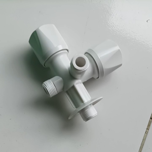 Keran Kloset Tee Cabang 2 Stop Kran Ganda Watertec Plastik