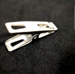 เครื่องกิ๊ฟหนีบผ้า ที่หนีบผ้า สีเหลือง แพค 18 ตัว - Stainless Steel