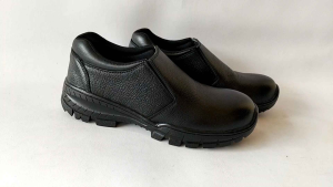 Brotherboots Sepatu Safety Low Boots Ujung Besi: Sepatu Kerja Berkualitas Tinggi