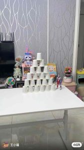 Tặng 6 bóng Đồ Chơi Bắn Bóng Dính Súng khủng long bắn bóng - kèm 1 bảng tiêu 6 bóng và 1 miếng dán tường cho bé