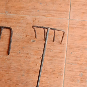 Garuk sampah Garpu sampah Cangkul sampah got