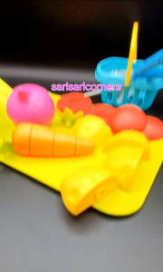 KIDS TOYS CHOPPING BOARD PLAYSET AND ACCESSORIES