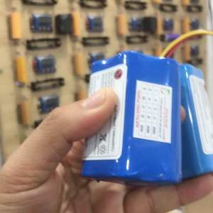 PIN ROBOT HÚT BỤI ROBOTEK CÁC MODEL: W600/W500 W750/650 (PIN LG 3500MAH BẢO HÀNH 9 THÁNG)