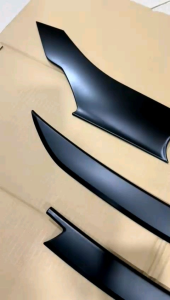 Paket List Bagasi Kaca Belakang Trunk Lid All New Rush Terios 2018 2020 2024 2025 2026 2027 Hitam Chrome