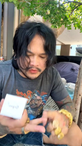 (หนึ่ง) ครีมใบปอ (เมลาสม่าพรีเมียม) 2 กระปุก, สม่ำเสมอกับเส้นใบด้วยเมลาสม่าพรีเมียม กระปุก 12 กรัม