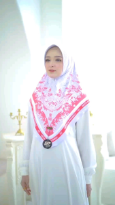 DKZ-hijab instan YURI c d e edisi merah putih