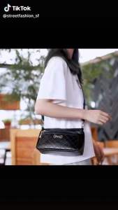 Tas Wanita Selempang & Bahu / Clutches