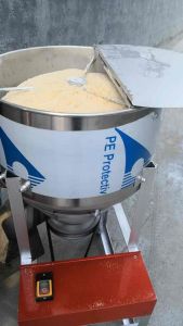 Vertical Powder Mixer Stainless Steel Feed Mixer Food Grain Mesin Penggaul Pellet Ternakan Mixer 不锈钢搅拌机混合机
