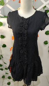 Dress Polkadot Hitam: Desain Modern & Bahan Berkualitas