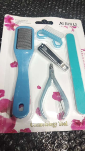 5-in-1 Cosmetology Tools Manicure and Pedicure Kit Random colors