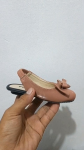 khainuna sepatu anak perempuan bapau anak glossy pita Kun size