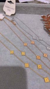 Kalung Klopper 5 Baris Motif Titan Wanita