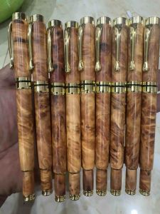 Bút gỗ huyết long mực nước