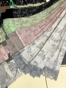 Mukena cotton silky halus dan lembut premium/ mukena premium/ mukena dewasa/ mukena jumbo/ mukena cantik/ mukena mewah/ mukena dewasa