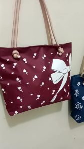Totebag wanita tali sumbu bahan kanvas dinir anti air muat buku