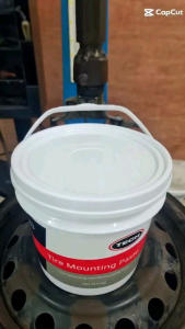 ไขทาขอบยาง สำหรับหล่อลื่นในการถอดใส่ยาง 1กป. 3.5kg.ใช้งานได้นาน