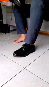 Sepatu Kulit Casual Pria: Tren Kerja & Undangan 2023