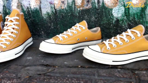 Chuck Taylor All Star 70s Heritage Low Top Ox Sneakers Wanita