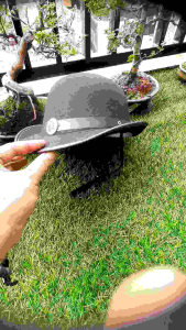 Topi Boni Laken & Beludru: Pilihan Topi Nyaman dan Tahan Lama