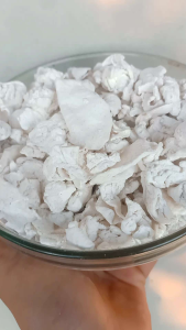 250gr chip umbi gadung kering makan khas kampung halaman siap untuk dimasak.