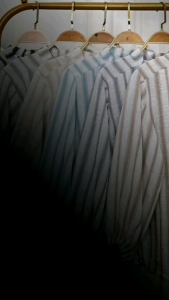 Kemeja Wanita Lengan Balon: Bahan Kain Nyaman & Model Pakaian Wanita