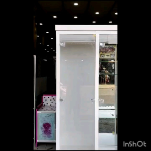 Lemari Pakaian Dan Tas 3 Pintu / trinityjayafurniture