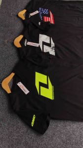 Kaos Hitam One Industries Premium 24s: Nyaman & Tahan Lama