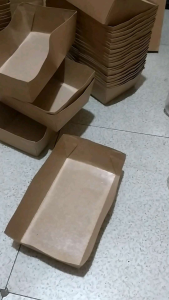 Tray Forming/ piring kertas yg Uda jadi dari pabrikfull laminasi1 pack isi 50 pcs.