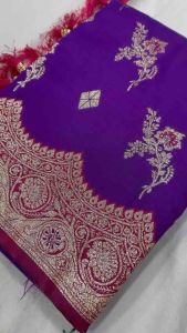 ( READY STOCK) Rekaan Baharu sari sutera Banarasi dengan tenunan zari Reka bentuk sentuhan Meenakari di seluruh saree