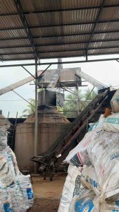 10kg bụi tro (mụi than dừa) xay nghiền mịn từ gáo dừa dùng trồng cây trồng lan cải tạo đất tốt an toàn tiết kiệm (tro hạt nhiều)