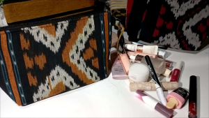 DOMPET POUCH TENUN ETNIK LOMBOK