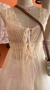 สายเดี่ยวซีทรู+เสื้อลูกไม้ (ส่งจากไทย)