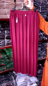 Rok Sekolah SD MI Panjang Merah Tua Maroon Bahan Rapilo Tebal Premium
