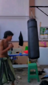 Gantungan Samsak Tinju Bracket Panjang 60Cm Tinggi 36Cm Kuat Beban 70Kg