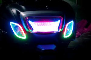 กล่องควบคุมไฟ RGB รุ่นใหม่ 2025 | 210 โหมดแสดงผล | ปรับแยกซ้าย-ขวาอิสระ | ควบคุมผ่านแอป iOS & Android | สำหรับแต่งไฟมอเตอร์ไซค์/รถยนต์ | รองรับหลอด WS2812B 5V