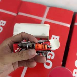 BOGO BUSI RACING KAKI 3 D8EA Harga Perkotak Isi 10 Pcs Motor Megapro Tiger GL Pro Scorpio Z