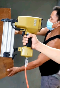 ส่งฟรี ไม่ต้องใส่โค้ด แม็กลม ยิงตะปู Bonchi ST64 แรงเร็วรอบจัด เหมาะมือมาก เหมาะงานช่าง ใช้งานสบายๆ