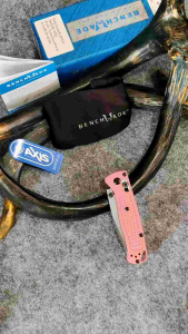 มีดพับอเนกประสงค์มีดพับ Butterfly BM533วัสดุใบมีด: S30V วัสดุด้ามจับ: ไนลอนไฟเบอร์กลาส