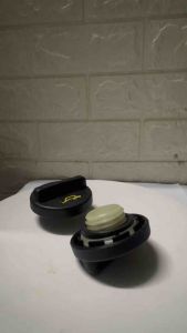 Nắp đổ dầu động cơ Nắp nhớt Kia Morning K3 Cerato Carens Soluto