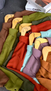 Kemeja Crop Wanita Terbaru: Desain & Fungsionalitas