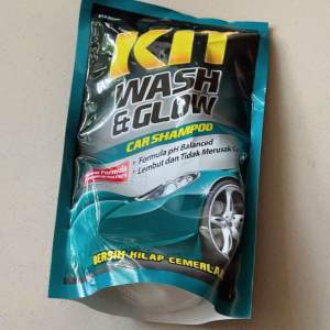 Sampo Cuci Mobil Kit Wash & Glow Shampoo Cuci Mobil Motor Kemasan Refill 720 ml / 400 ml