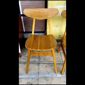 Meja Makan Retro Kayu Jati Premium/trinityjayafurniture