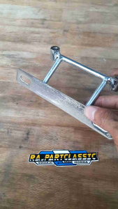 Pangkon Plat Nomer Depan Crome Pnp Segitiga Bawah Ninja R Rx King Ninja RR Bahan Besi Tebal Presisi