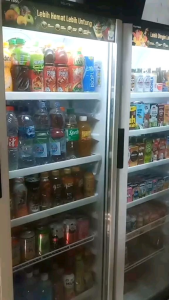 Rak Showcase Polytron & Ambalan Showcase: Desain Modern untuk Display Elektronik