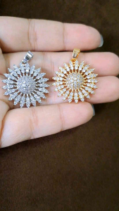 Liontin Wanita Bunga Mahadewi Full Kristal Berlian Titanium 22 K