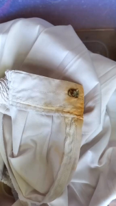 Penghilang Noda Karat MissClean: Menghilangkan Noda Kotoran & Karat pada Pakaian