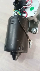 MOTOR / DINAMO WIPER DEPAN TIMOR