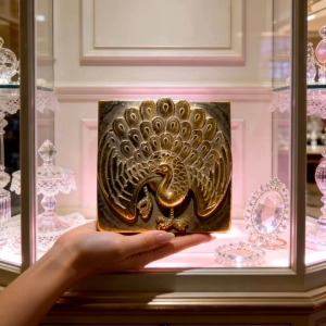 Decorations Display Gold Obsidian Carving of Phoenix