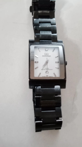 Jam tangan pria preloved Mirage kondisi jam jalan/hidup normaltgl jalan normal siap pakai no box utk detail nya mohon chat dahulu Jadwal antar paket ke dropoff jasa kurir setiap jam 5 sore kecuali minggu off